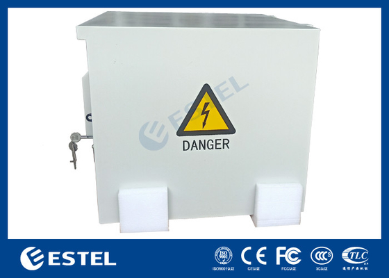 โพลิเอสเตอร์ Powder Coating Outdoor Telecom Cabinet With Two AC220V 50Hz Fans ET6060500A-9U กล่องโทรคมนาคมกลางแจ้งที่มีแฟน AC220V 50Hz สองตัว ET6060500A-9U